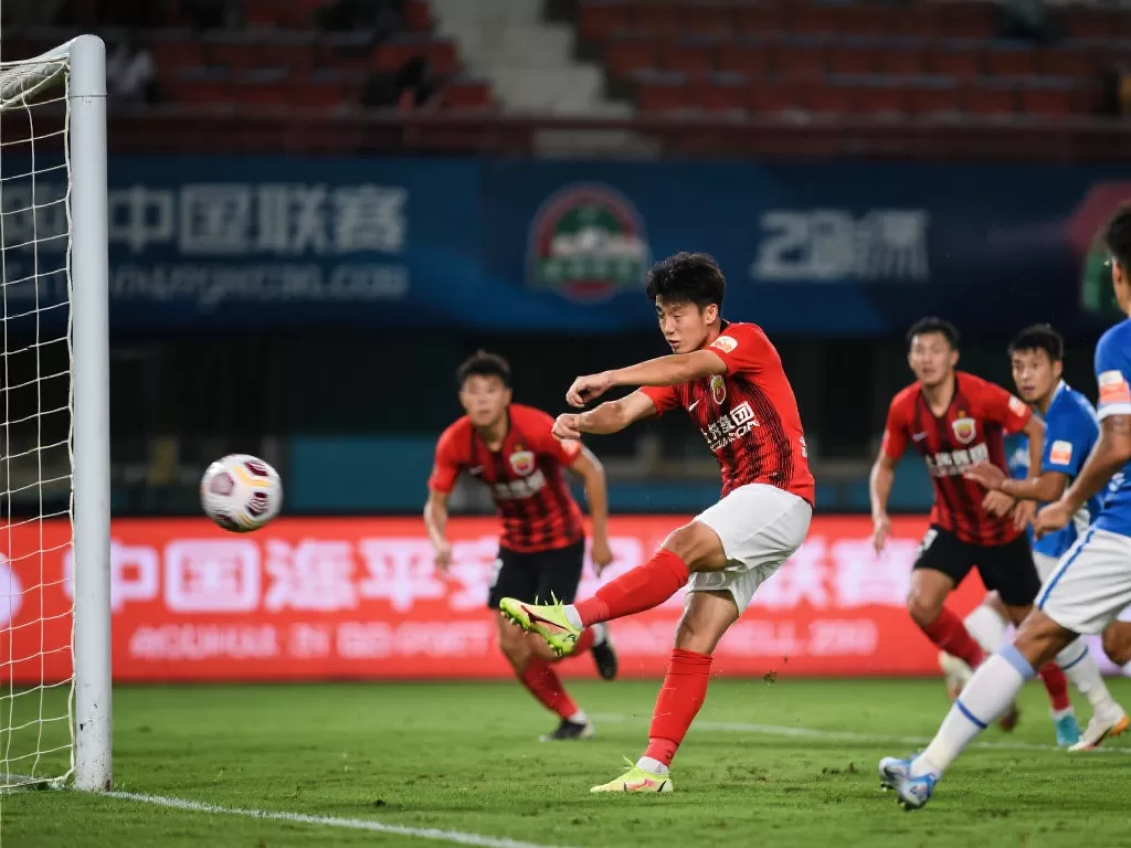 中超激战：李新翔2传1射闪耀，阿齐兹双响，海港3-3憾平西海岸